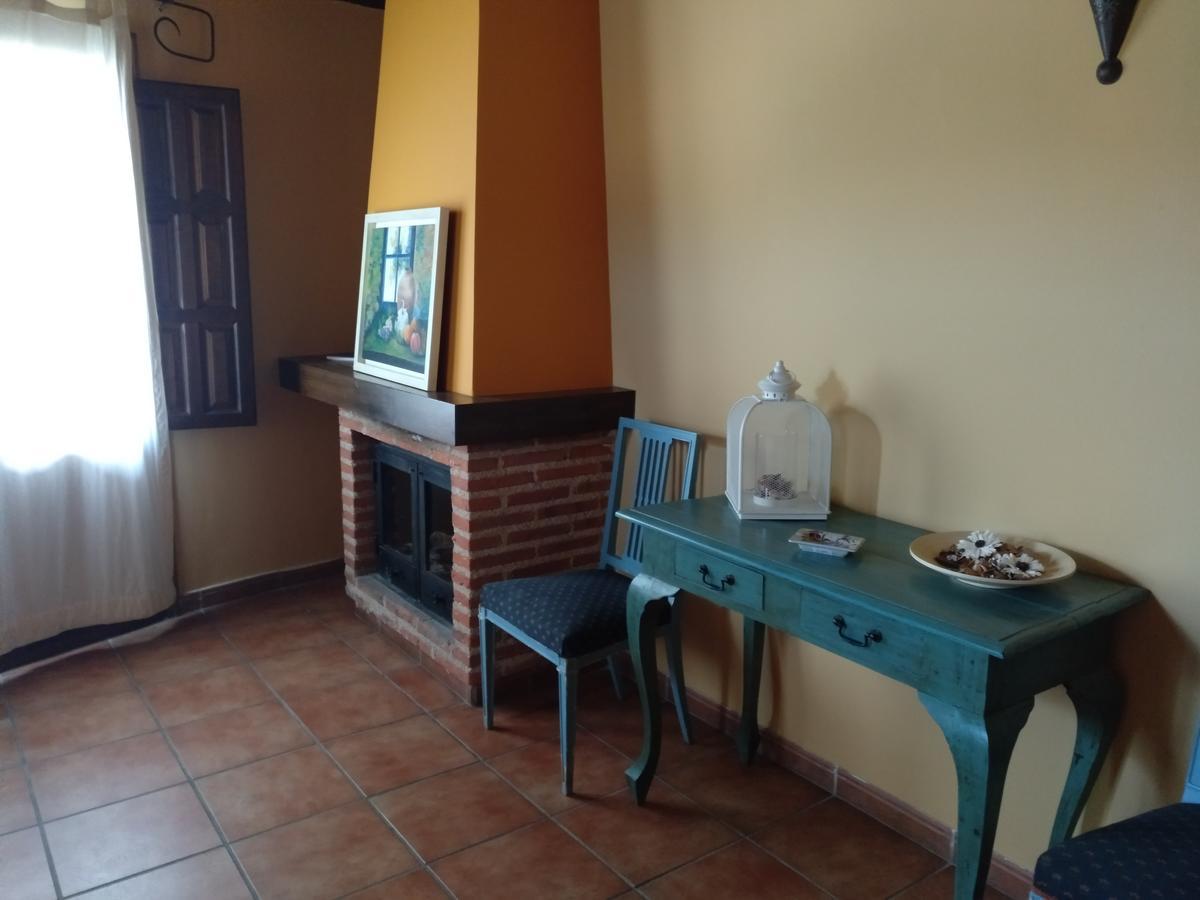 La Posada De Horcajuelo Horcajuelo de la Sierra Exterior foto